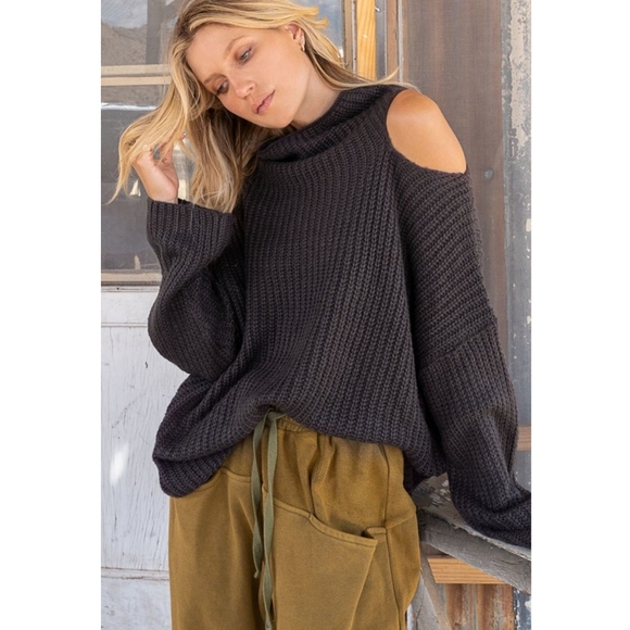 SOLD OUT 52274 POL Mock Neck Sweater - Picture 2 of 5